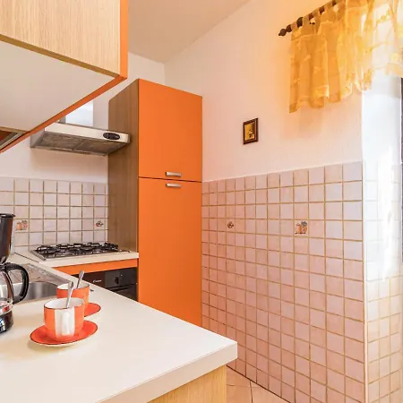 Sonja - Ipc157 By Interhome Pican